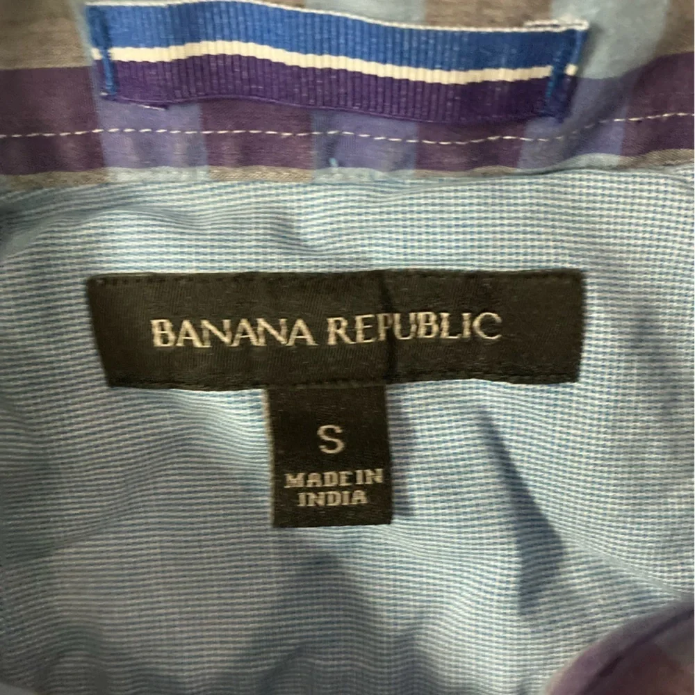 Banana Republic‎ Men’s Small Blue/Purple SS Button Down Shirt